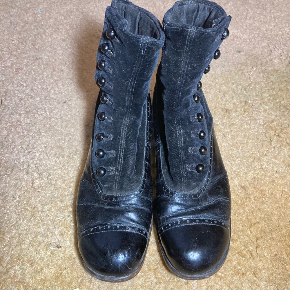 Antique Black Victorian Button Up Ankle Boots for Kids